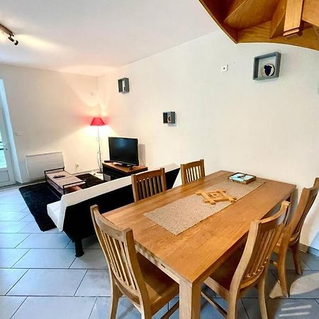 SOBNB-FILLINGES- Appartement dans maison début vallée verte Extérieur photo