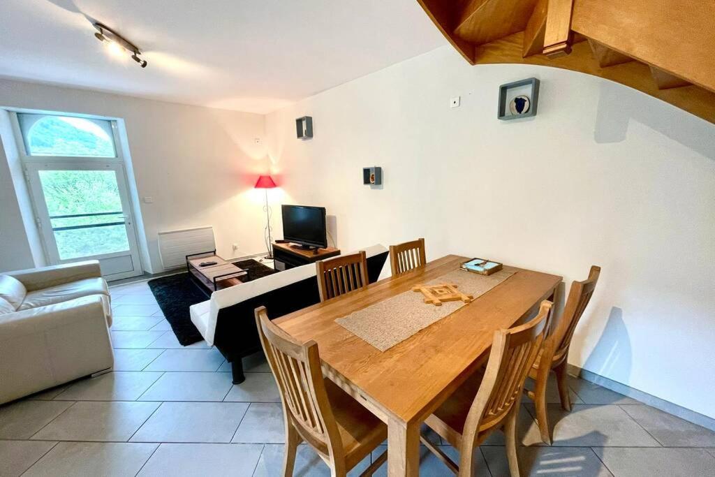 SOBNB-FILLINGES- Appartement dans maison début vallée verte Extérieur photo