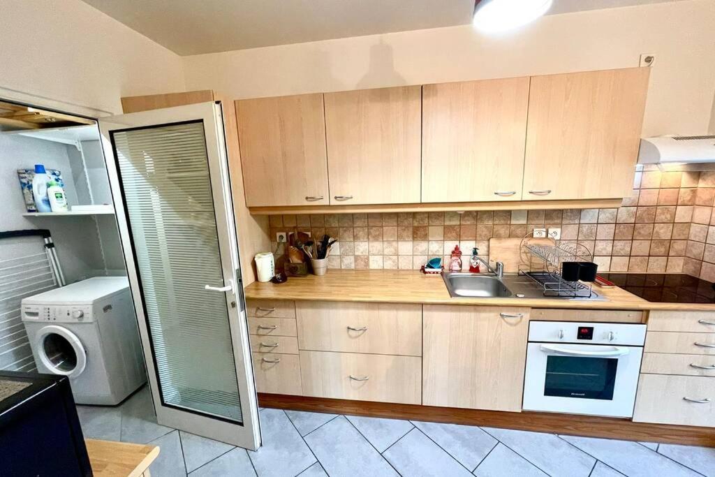 SOBNB-FILLINGES- Appartement dans maison début vallée verte Extérieur photo